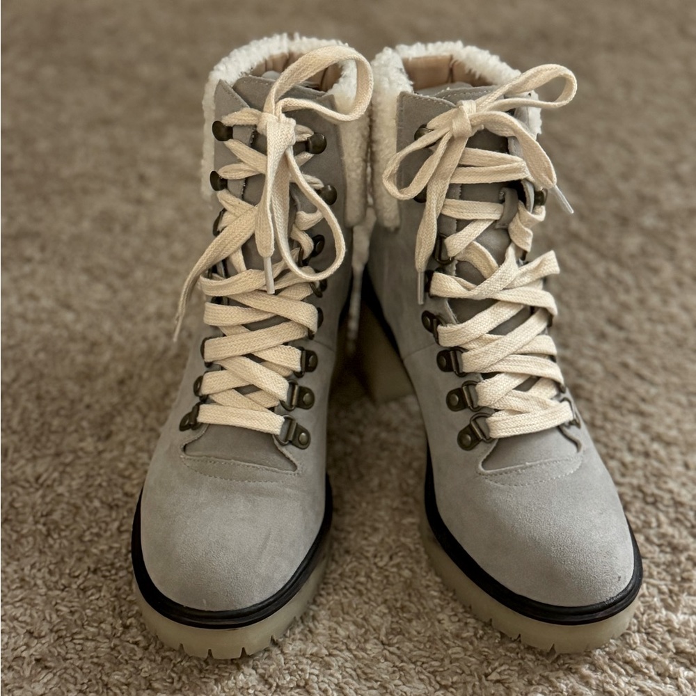 VICI collection winter suede bootie